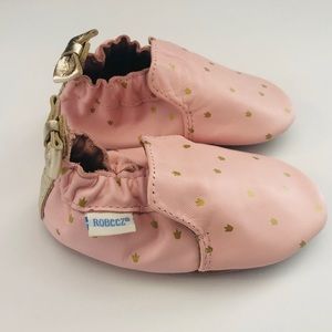 NWOT Robeez Soft Sole Shoes